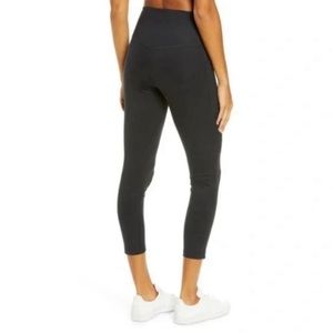 Girlfriend Collective Cropped Leggings